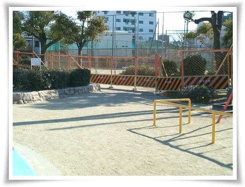 フェンス3　公園側
