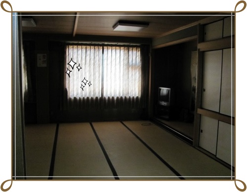 3室ある中の1部屋 中 2階 全部屋和室.jpg