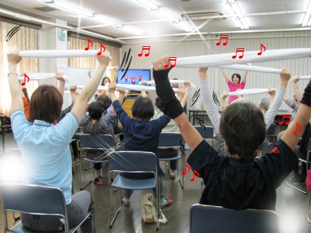 タオルをもったままばんざい タオル体操2.jpg