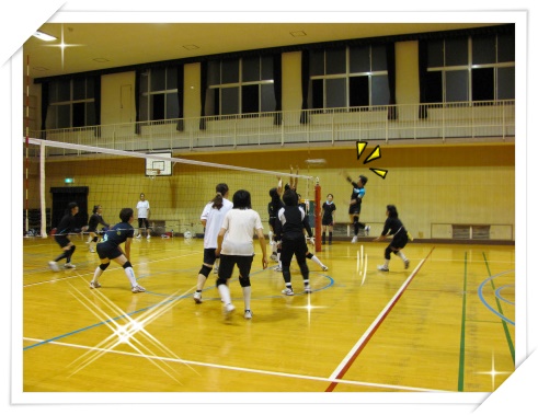 生中との練習試合風景 バレー6.jpg